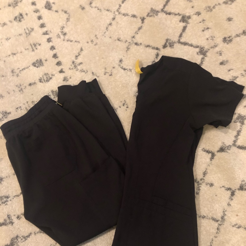 Scrub Set